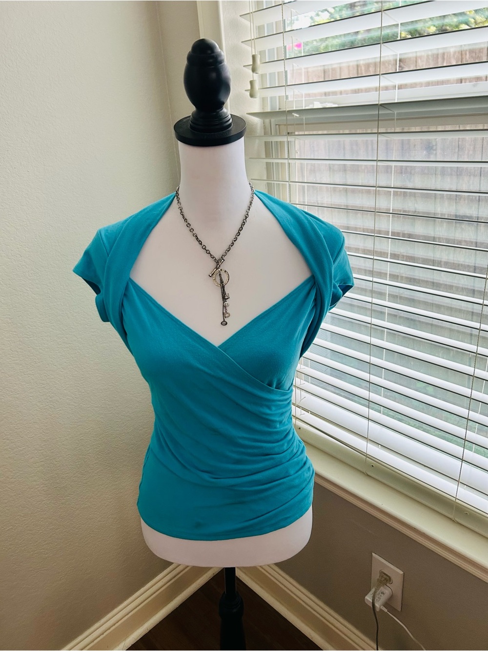 Cache 90s Y2K Aqua Turquoise Blue Ruched Wrap Style Sweetheart Neck Knit Top S - Picture 3 of 7